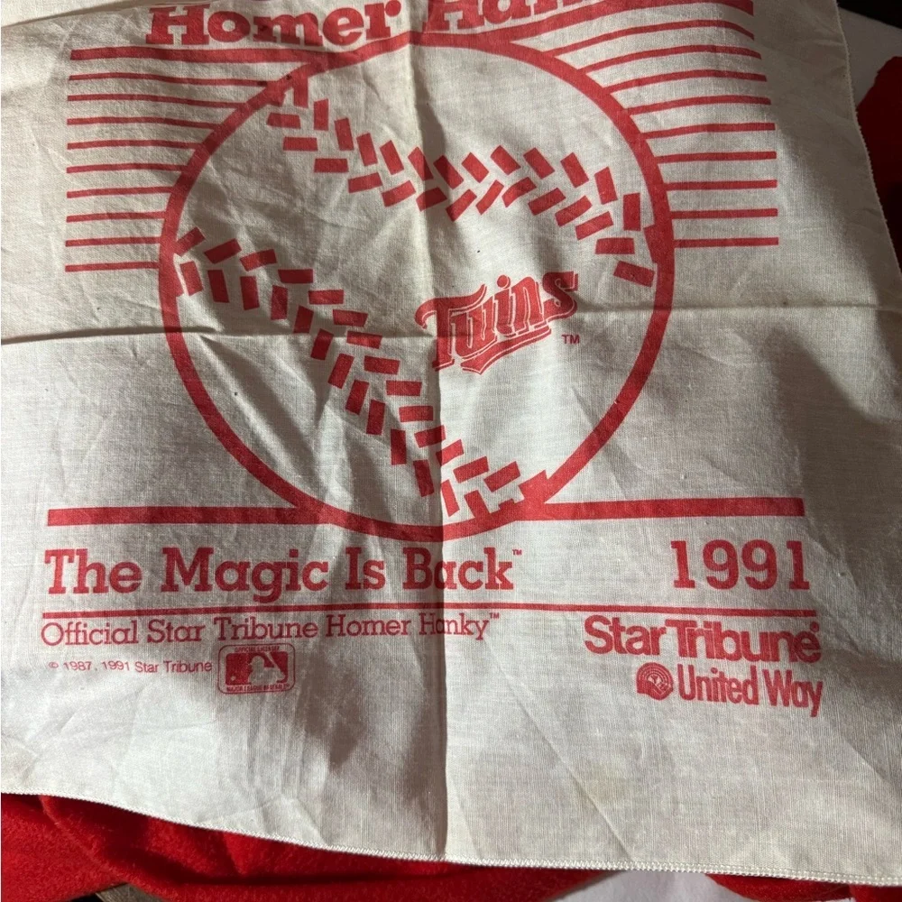 ★ 1991 Minnesota Twins The Magic Is Back Homer Hanky Collectible